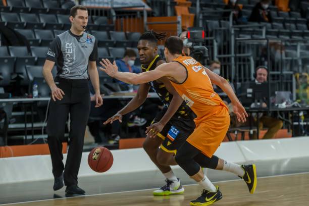 员对自己的 员对自己的