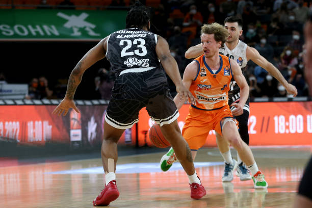 吉拉西的 吉拉西的